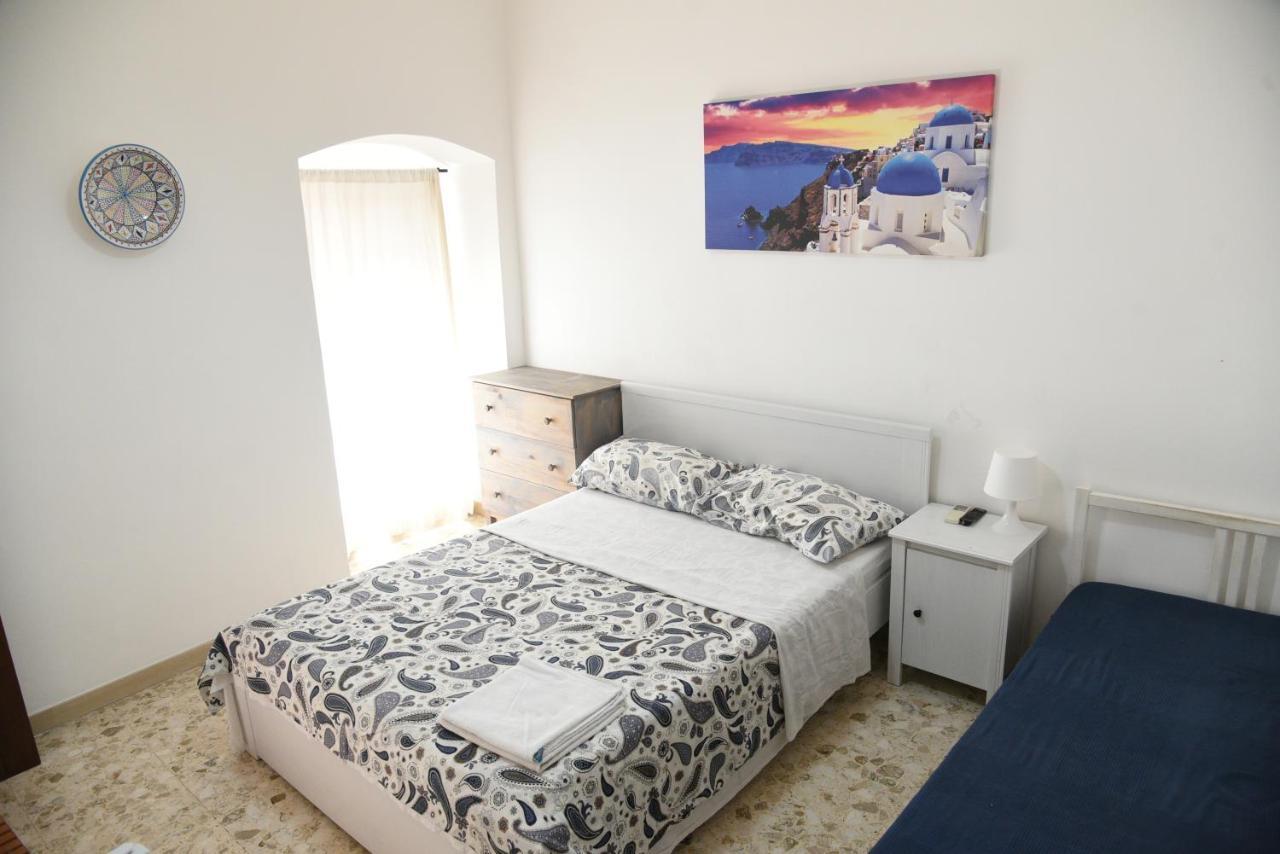 Corte Trecantaia 11 Holiday Hotel บารี ภายนอก รูปภาพ