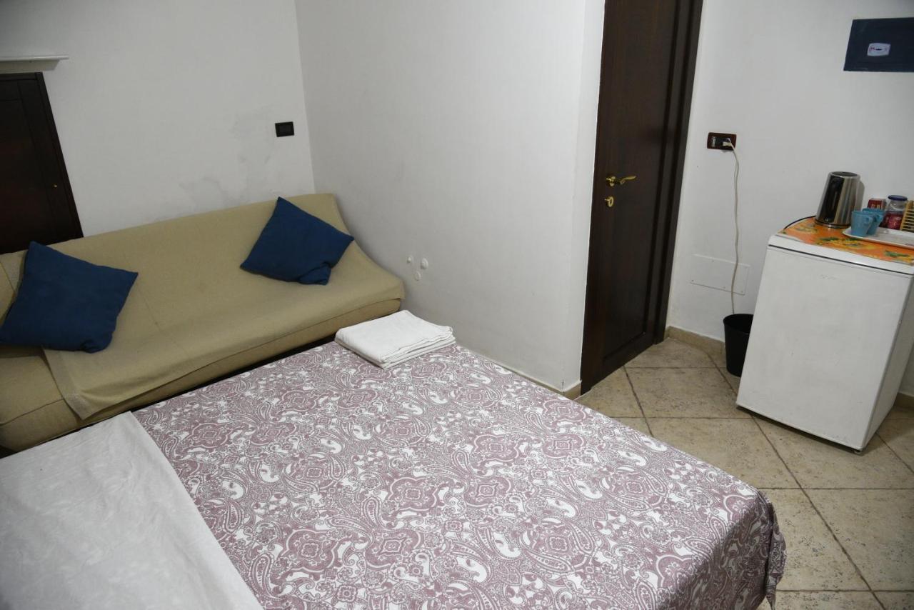 Corte Trecantaia 11 Holiday Hotel บารี ภายนอก รูปภาพ